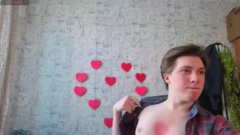 Snapshot of hot_boy_oscar chatting on 02.14.26 Oscar online show from 02.14.26