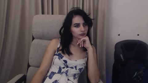 Snapshot of hot_bruny chatting on 11.02.25 Bruny online show from 11.02.25