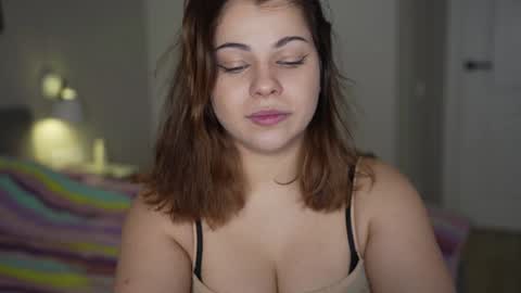 LiluCaroline online show from 01.21.25