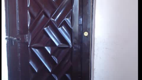 Snapshot of hot_choco2 chatting on 11.04.25 Coco online show from 11.04.25