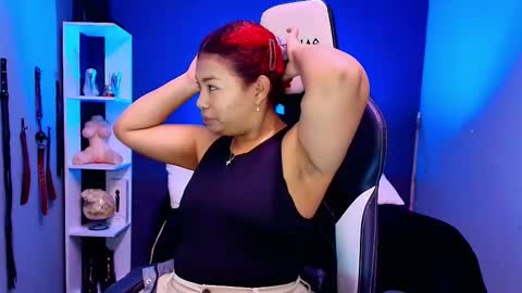 hot chocolate 4u online show from 09.24.25