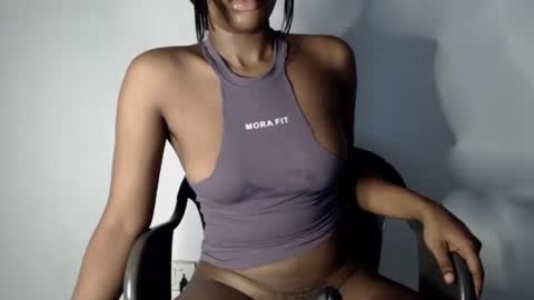 Snapshot of hot_chocoxxxx chatting on 10.20.25 sonia mis choco online show from 10.20.25