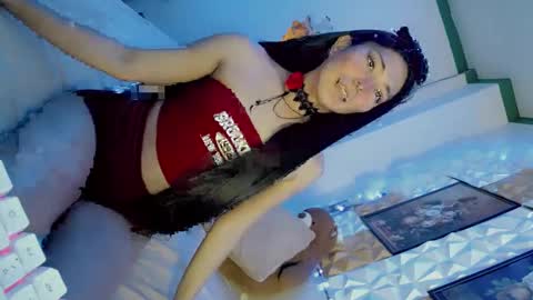 its me CLAUDIA online show from 03.05.25