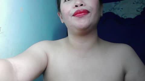 Snapshot of hot_clit28 chatting on 02.16.25 ana online show from 02.16.25