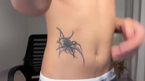 Snapshot of hot_cuteboy02 chatting on 11.12.25 Kim online show from 11.12.25