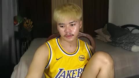 hot_emmanuel online show from 04.13.26