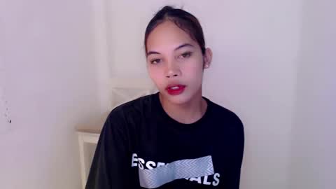 Snapshot of hot_falling_devilxx chatting on 12.18.24 online show from 12.18.24