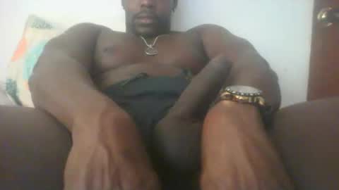 Snapshot of hot_frozone chatting on 10.15.25 hot_frozone online show from 10.15.25