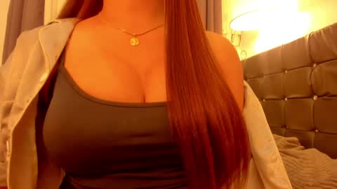 Snapshot of hot_fucking_lee chatting on 03.23.26 kelly lee online show from 03.23.26