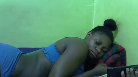 hot_girlly online show from 11.30.25