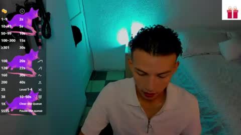 Snapshot of hot_latin_temptation chatting on 07.17.26 Alejandro online show from 07.17.26