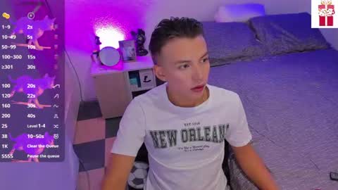 Snapshot of hot_latin_temptation chatting on 07.24.26 Alejandro online show from 07.24.26