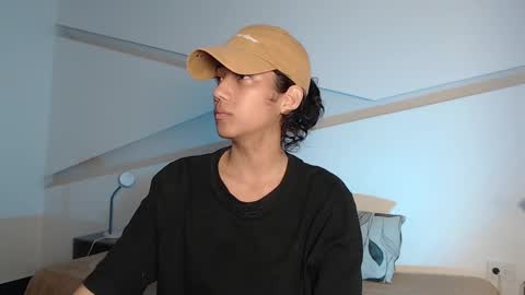 Alana online show from 10.05.25