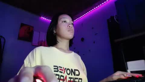 Snapshot of hot_lunax chatting on 01.02.25 khim online show from 01.02.25