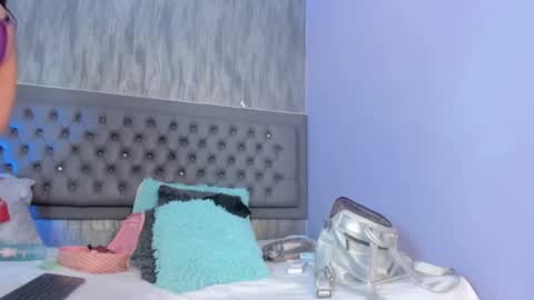 Snapshot of hot_miilf chatting on 12.13.24 AGATHA CONNORS online show from 12.13.24