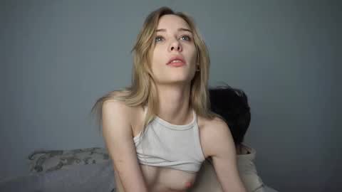 Sara and Sam online show from 11.21.25