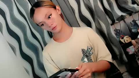 SWEET AGATHA online show from 01.30.25