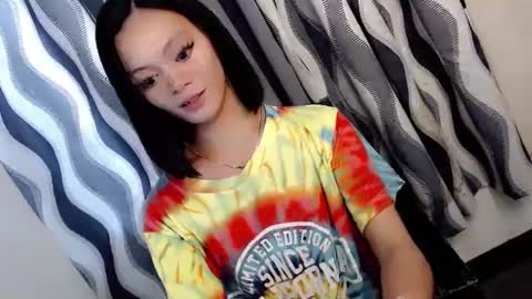 SWEET AGATHA online show from 02.15.25