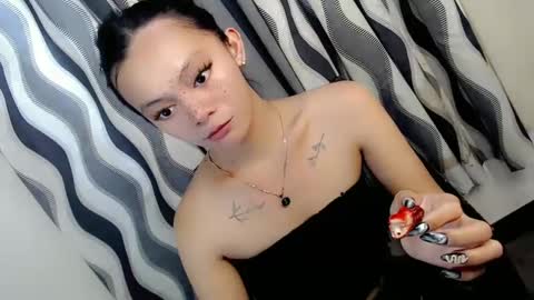SWEET AGATHA online show from 02.19.25