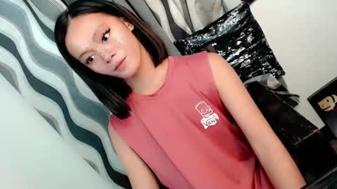 SWEET AGATHA online show from 02.26.25