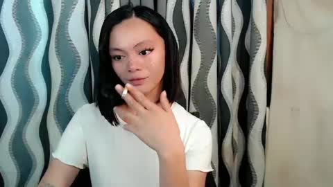 SWEET AGATHA online show from 03.05.25