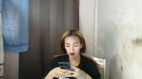 Snapshot of hot_petit69 chatting on 11.09.25 hot_petit69 online show from 11.09.25