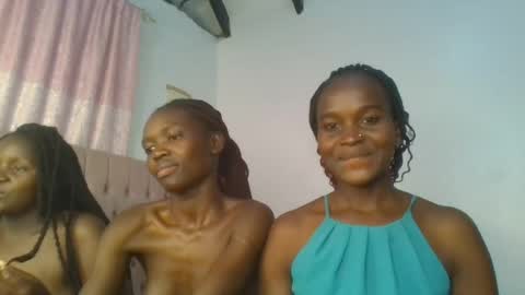 Snapshot of hot_petite12 chatting on 06.30.26 Petite online show from 06.30.26