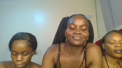 Snapshot of hot_petite12 chatting on 07.06.26 Petite online show from 07.06.26