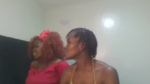 Snapshot of hot_petite12 chatting on 07.21.26 Petite online show from 07.21.26