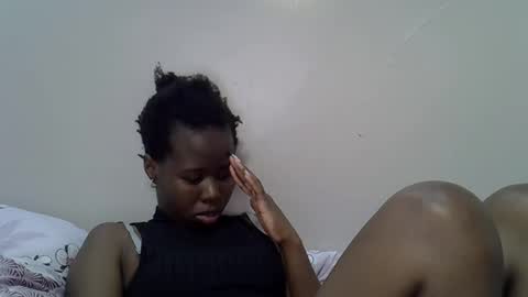 Snapshot of hot_petra2 chatting on 04.14.26 Daddys doll online show from 04.14.26