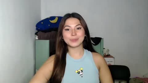Snapshot of hot_precious_nikki chatting on 04.25.26 Nikki online show from 04.25.26