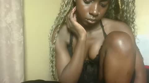 Snapshot of hot_pussy_ebony chatting on 11.01.25 hot_pussy_ebony online show from 11.01.25