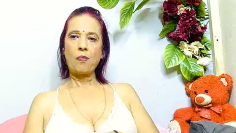 hot queen online show from 06.23.26