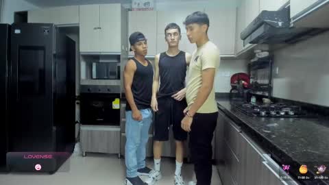 Vanesa Oliver and Andrew online show from 10.04.25