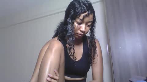 Snapshot of hot_sexxy_love chatting on 06.02.26 Hanan online show from 06.02.26