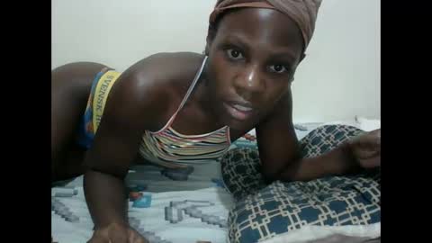 Snapshot of hot_shannia chatting on 10.16.25 hot_shannia online show from 10.16.25