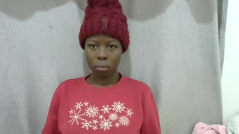 Snapshot of hot_shayla chatting on 05.20.26 esiiii online show from 05.20.26