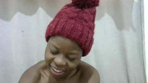 Snapshot of hot_shayla chatting on 05.21.26 esiiii online show from 05.21.26