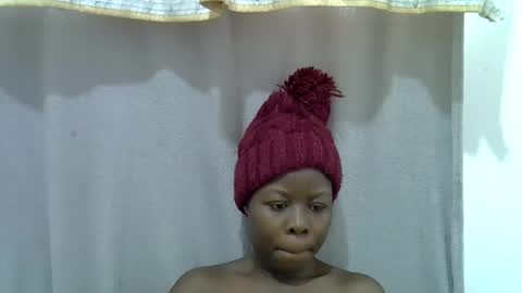 Snapshot of hot_shayla chatting on 07.14.26 esiiii online show from 07.14.26