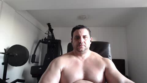 Snapshot of hot_stefano1 chatting on 12.15.24 Stefano.. online show from 12.15.24