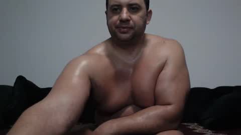 Snapshot of hot_stefano1 chatting on 01.05.25 Stefano.. online show from 01.05.25