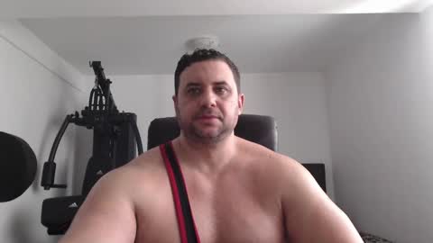 Snapshot of hot_stefano1 chatting on 02.16.25 Stefano.. online show from 02.16.25