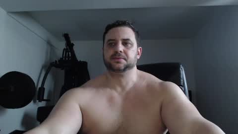 Snapshot of hot_stefano1 chatting on 02.21.25 Stefano.. online show from 02.21.25