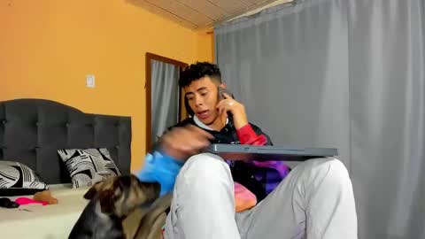 hot_twinks83 online show from 02.13.25
