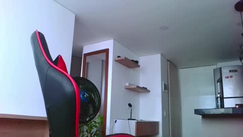 hot_twinks83 online show from 09.25.25