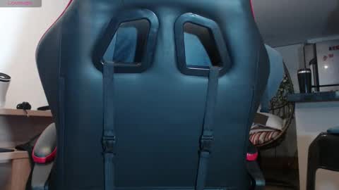 Snapshot of hot_twinks83 chatting on 10.14.25 hot_twinks83 online show from 10.14.25