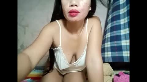 hot_warrios247 online show from 02.18.25