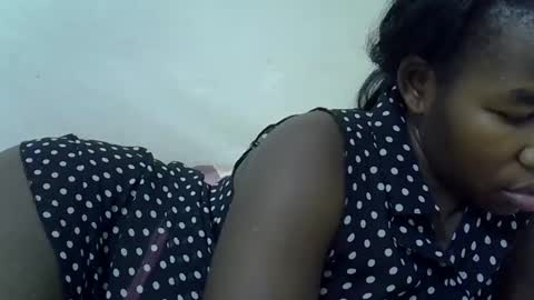 Snapshot of hotagrace chatting on 09.19.25 hotagrace online show from 09.19.25