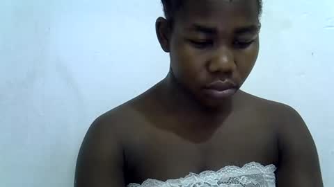 Snapshot of hotagrace chatting on 10.13.25 hotagrace online show from 10.13.25