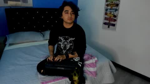 HotApollo online show from 10.14.25